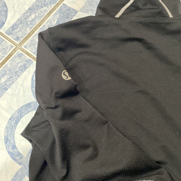 Lululemon athletic - Picture 3 of 3